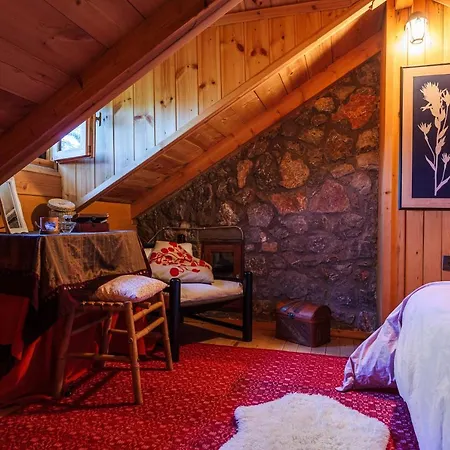 Escape In The Forest, Cosy Chalet With Cinema Alagonia