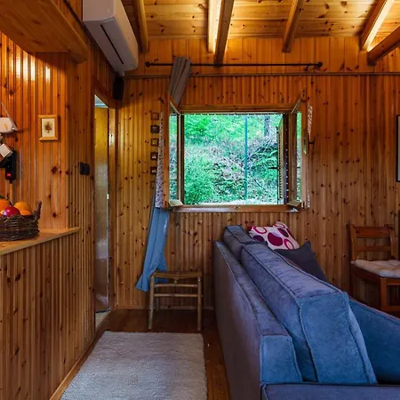 Escape In The Forest, Cosy Chalet With Cinema Αλαγονία